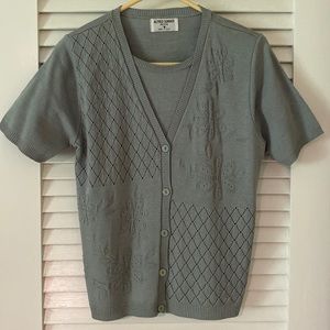 Alfred Dunner PM olive green short-sleeve sweater, open work button front